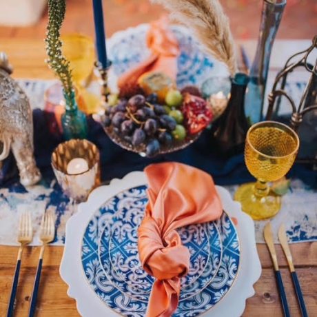 Athena China, lemon Capri, navy Goa, sienna charger, Athena China, Fort Lauderdale Tabletop Rental