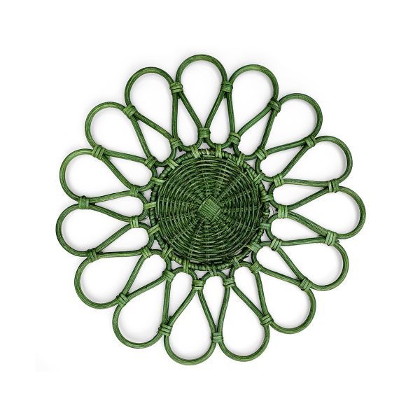 Rent The Daisy Green Charger Plate From Different Look