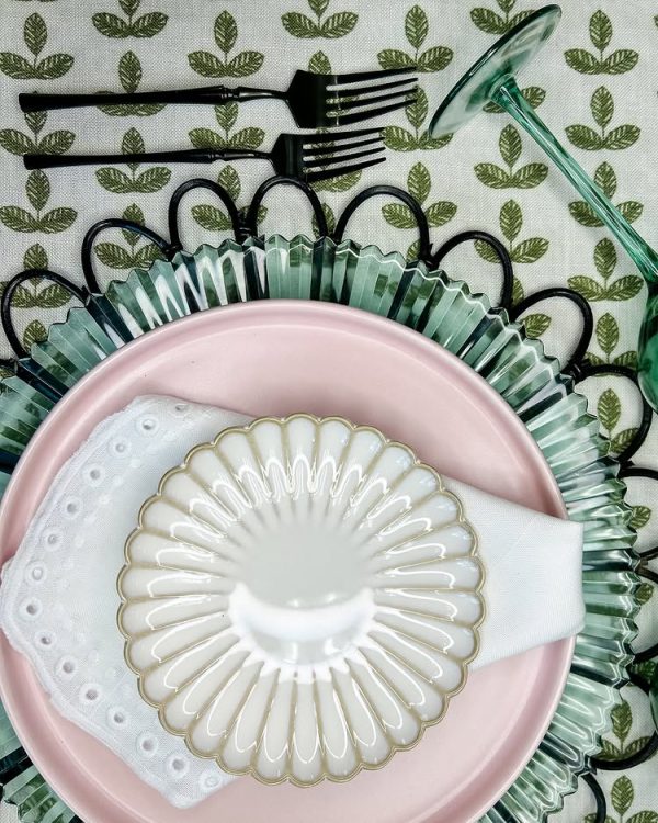 Daisy Tabletop Rental Fort Lauderdale